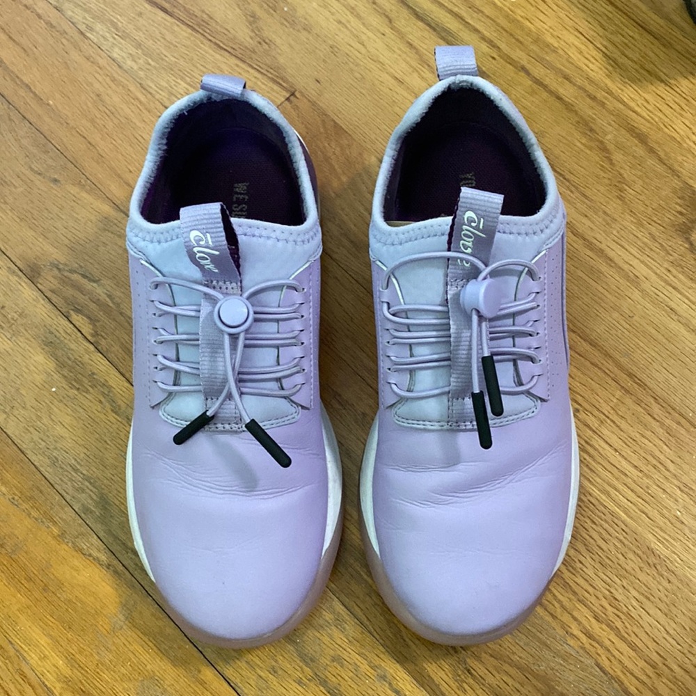 Clove Nurse Sneakers in Lavender, Size 6W